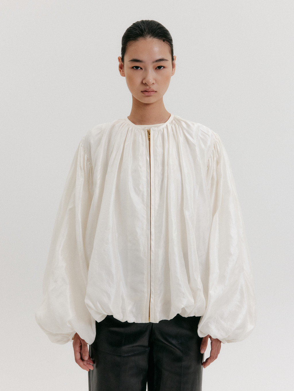 [EENK] Shirred Volume Jumper / 追跡付 Shirred Volume Jumper - Ivory : EENK SHOP