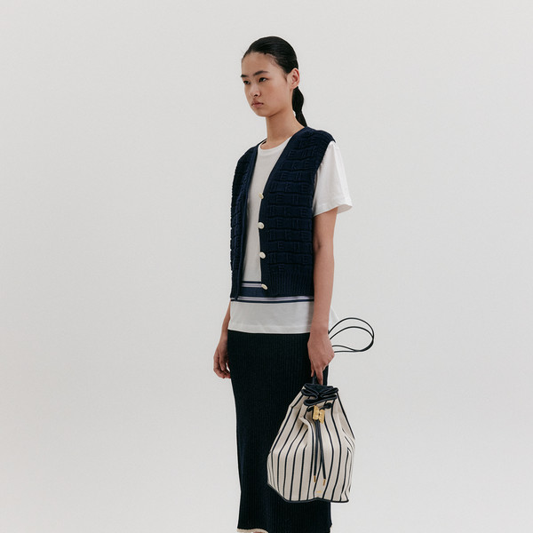 EENK ★HOLLY Stripe Drawstring Backpack 韓国で人気 EENK ☆HOLLY Stripe Drawstring Backpack 韓国で人気 (EENK