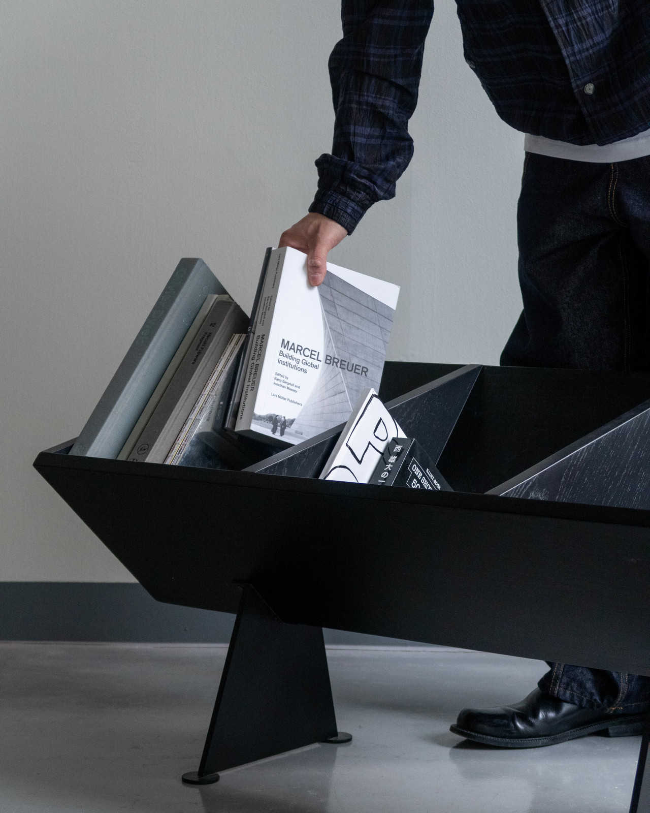 Trapeze Shelf