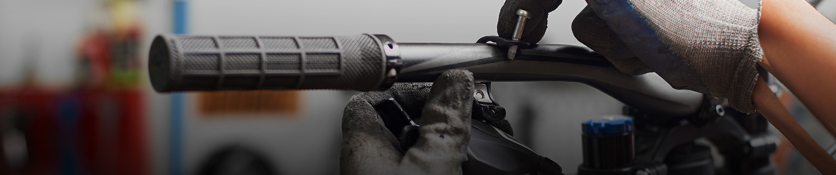 <p class="banner-t">쉽고 간단하게 따라할 수 있는 정비 영상 매뉴얼을 확인해보세요.</p><p class="banner-t2">셀프 정비를 위한 공구가 필요합니다.</p><span class="banner-btn">정비 영상 매뉴얼</span>