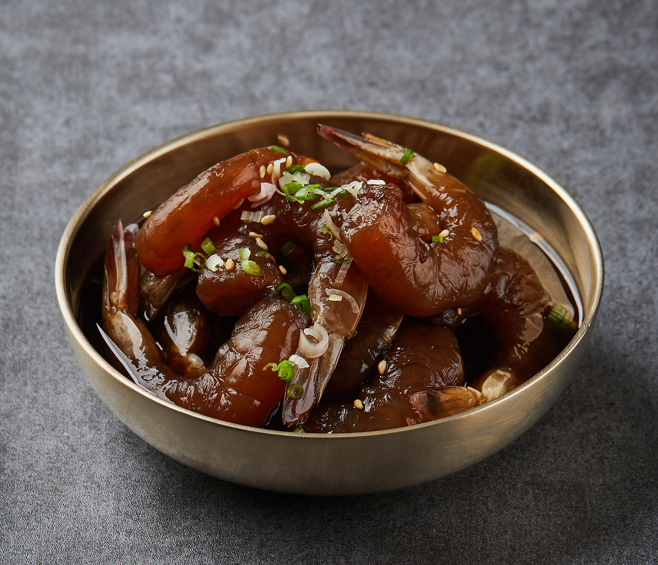 <p style = "margin-top : 20px; color: #000; text-align: center; font-family: Pretendard; font-size: 24px; font-style: normal; font-weight: 500; line-height: 180%; /* 43.2px */ letter-spacing: -1.2px;">해물 어묵탕</p>