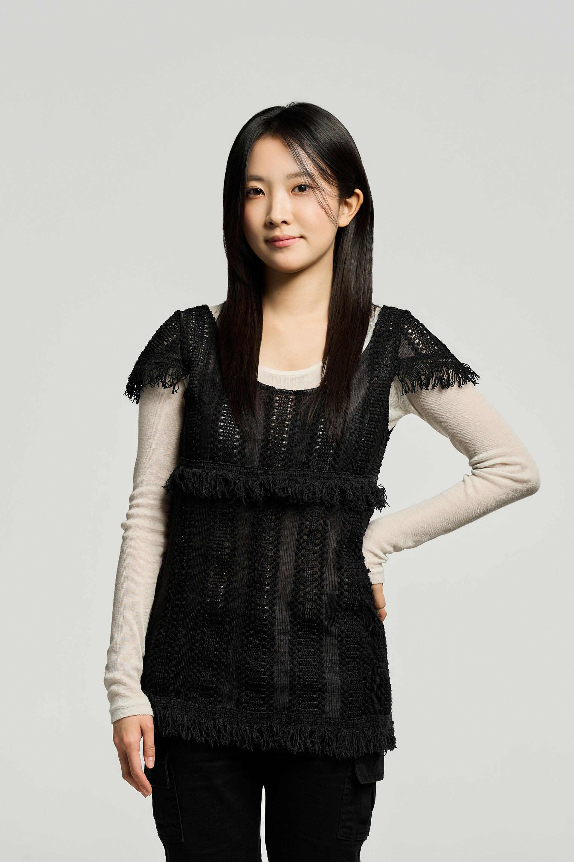 <div style="text-align: left;">     <span style="font-weight:bold; font-size: 14px;">Jungyeon Min</span><br>     <span style="font-size: 14px;">Project Designer</span><br><br>     <span style="font-size: 12px; line-height: 1.2;">S.PLAN.I.N.A</span><br>     <span style="font-size: 12px; line-height: 1.2;">Hannam Univ. Department of Convergence Design and Art</span> </div>