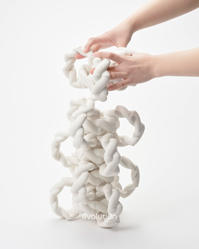 </b><p>공예 아티스트</p><div class="btn"><b>이지수 NOW</b></div>