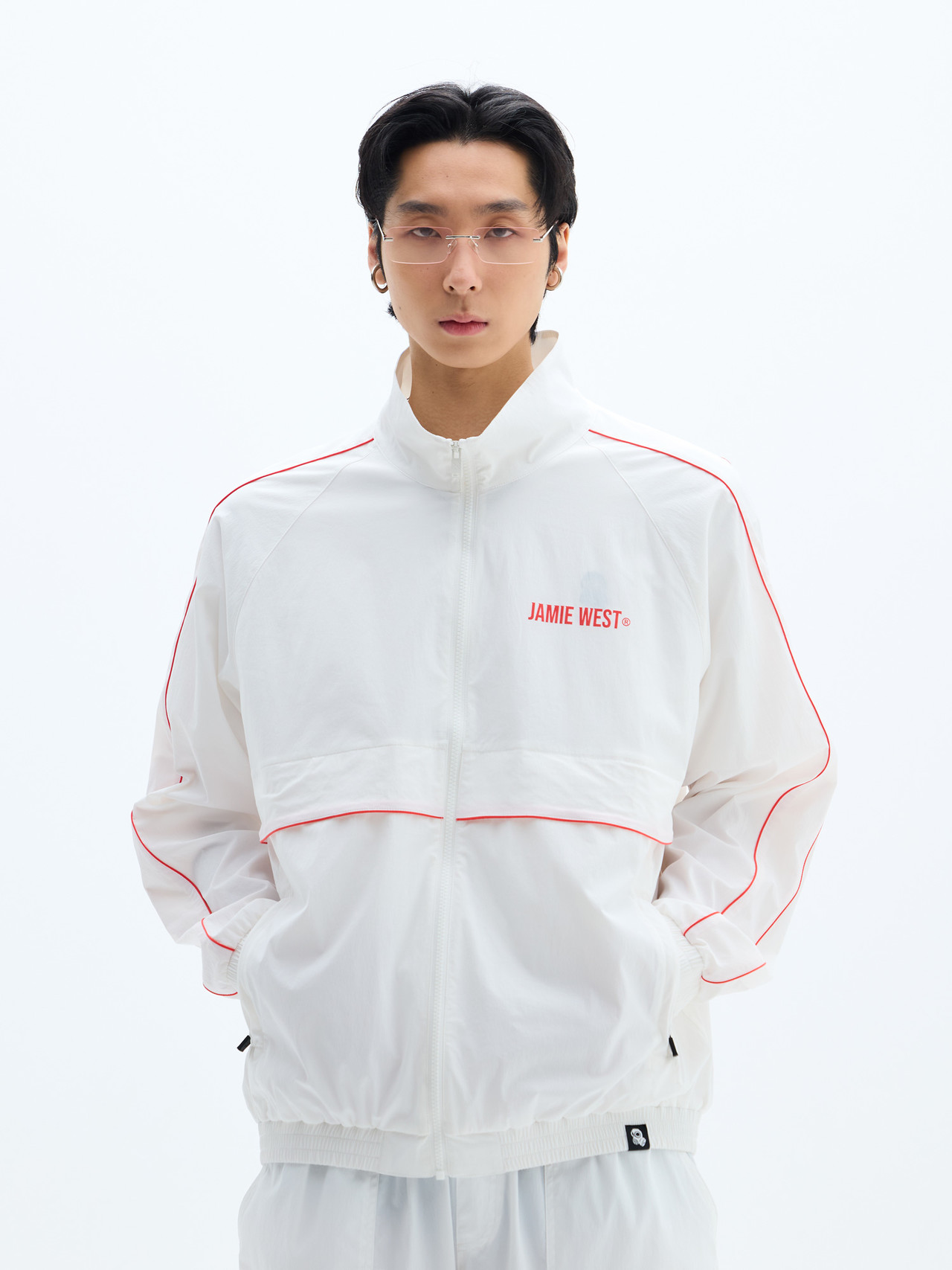 <span style="font-size: 24px;">Jumper </span></span></p>