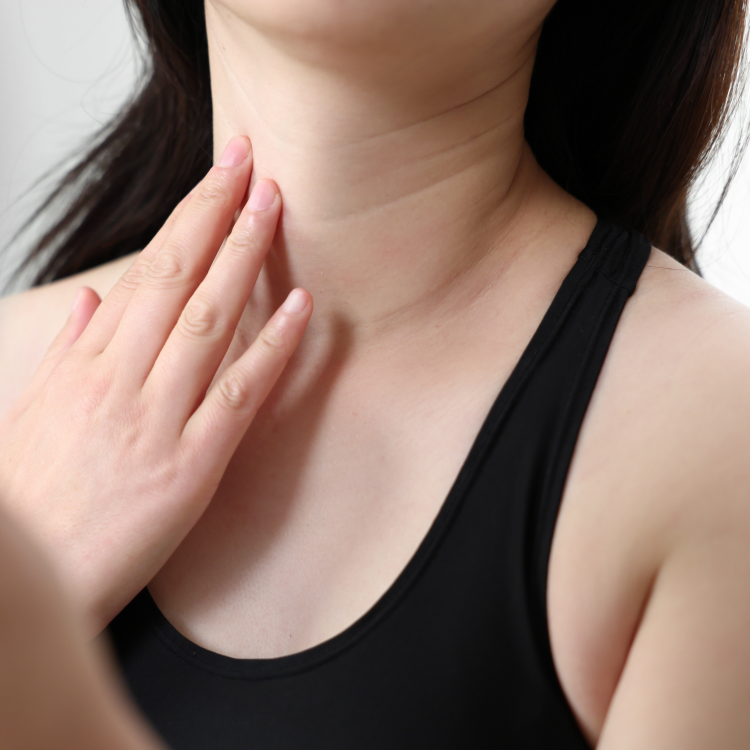 가로목주름 세로목주름 탄력저하 등 목주름고민을 해결해주는 원주피부과 원더스의원