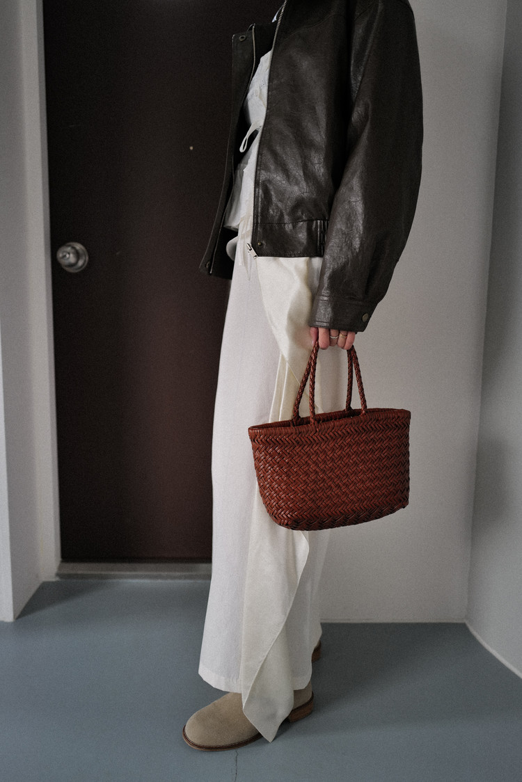 【GREYMANSION】Gardener Basket Weaving Tote Bag ☆韓国人気☆ GREYMANSION】Gardener Basket Weaving Tote Bag ☆韓国人気