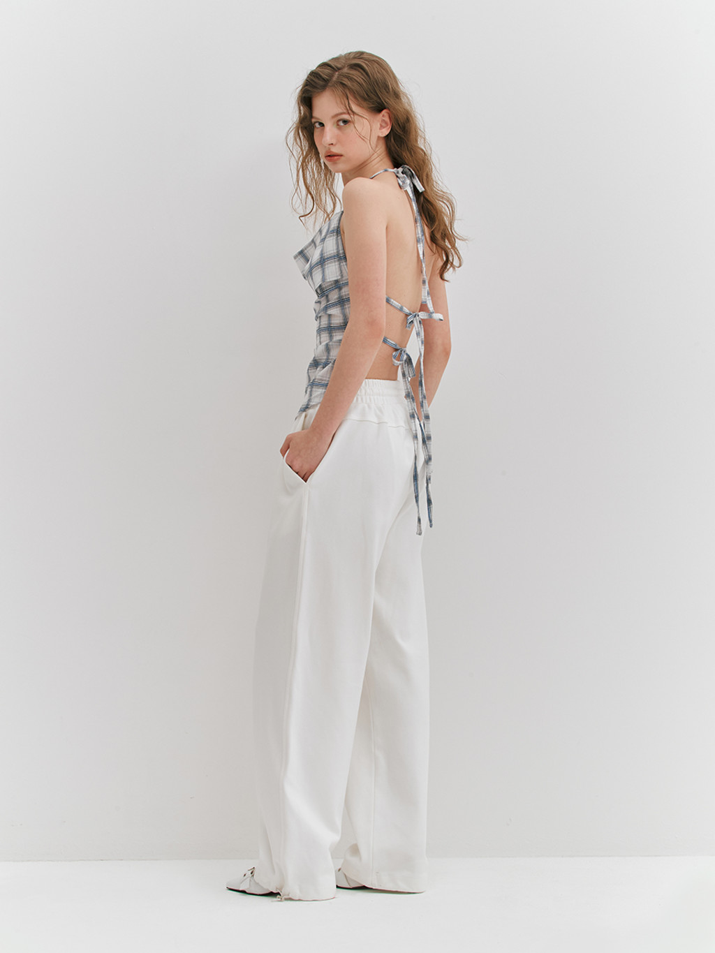 ★MEENDERI★SIGNATURE JOGGER PANTS - WHITE★正規品/直送料込 MEENDERI] SIGNATURE JOGGER PANTS - WHITE