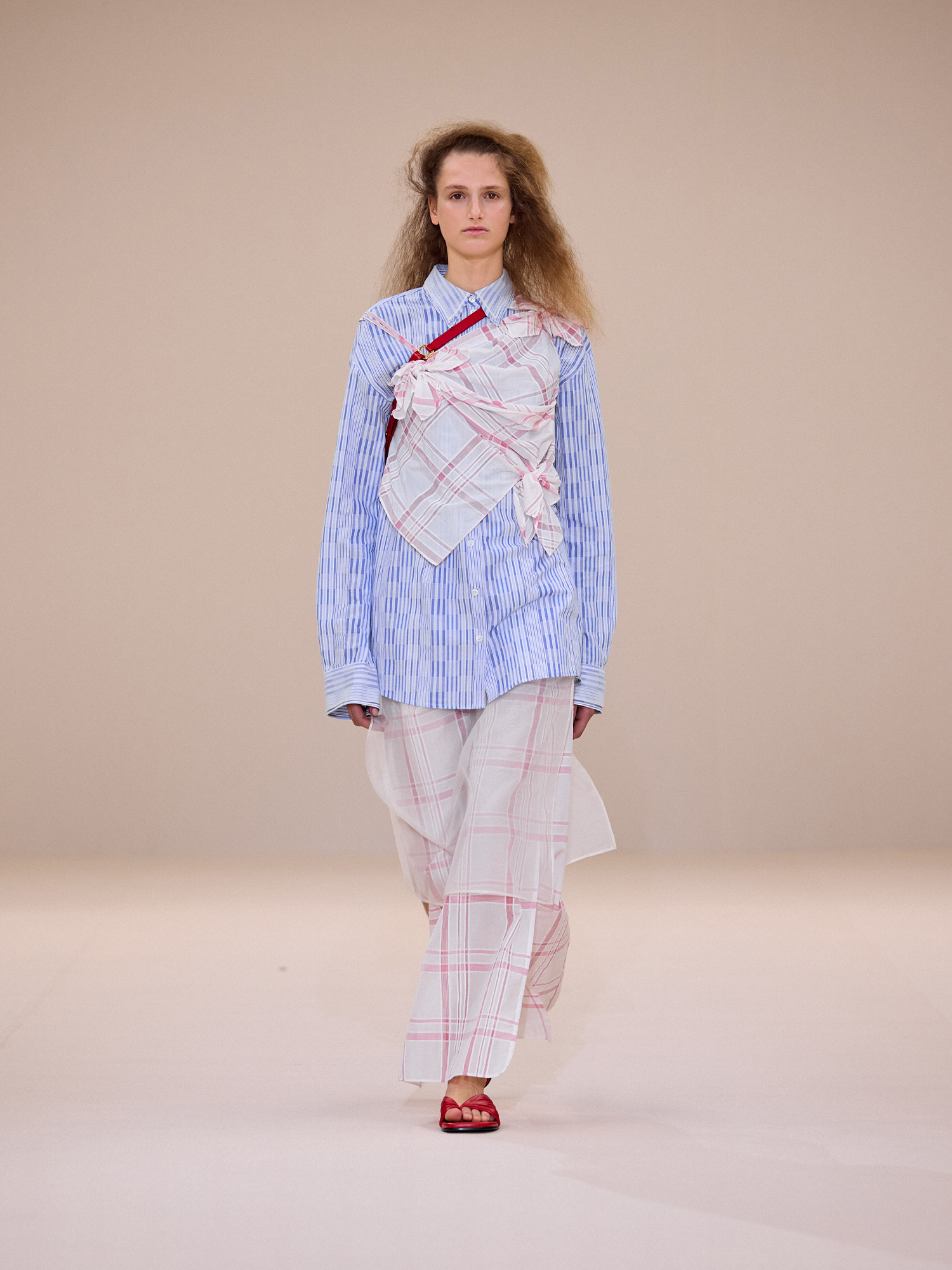 EENK 25SS RUNWAY LOOK.3 : EENK
