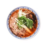 <strong><span class="phobo-title">매운 양지 쌀국수</span></strong><br>하노이 현지에서 전수 받은 진한 육수에<br>식감 좋은 양지와 특제 매운 양념을 더한<br>중독성 강한 매운 쌀국수