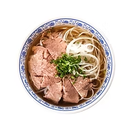 <strong><span class="phobo-title">양지 쌀국수</span></strong><br>하노이 현지에서 전수 받은 진한 육수에<br>식감 좋은 양지가 올라간 쌀국수