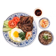<strong><span class="phobo-title">껌승 1인 세트</span></strong><br>껌승 + 쌀국수 小