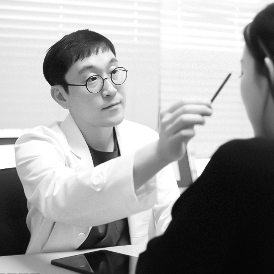 강남구-신사동-고고성형외과-비대칭쌍꺼풀-진행단계1