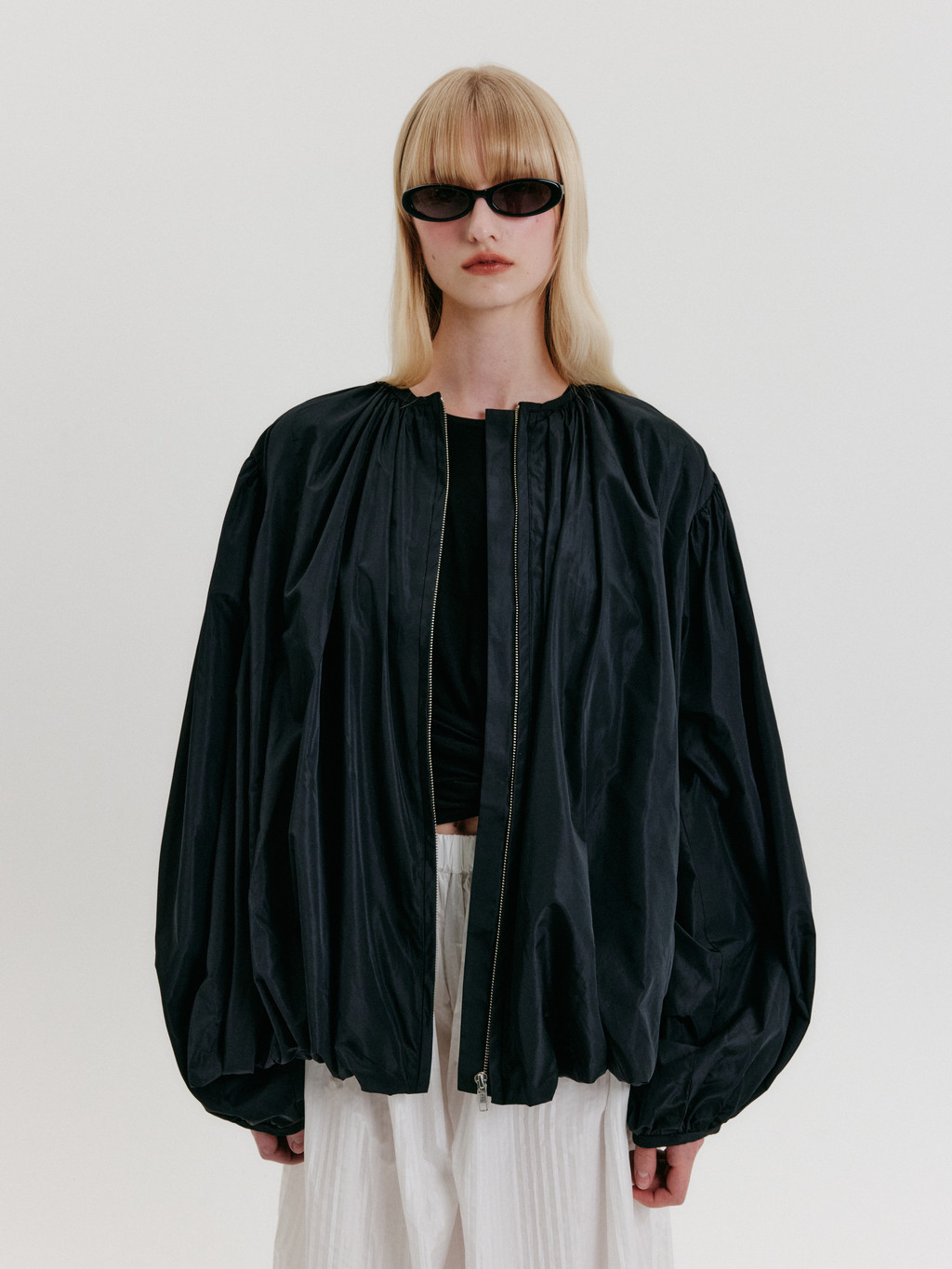 [EENK] Shirred Volume Jumper / 追跡付 Shirred Volume Jumper - Black : EENK SHOP