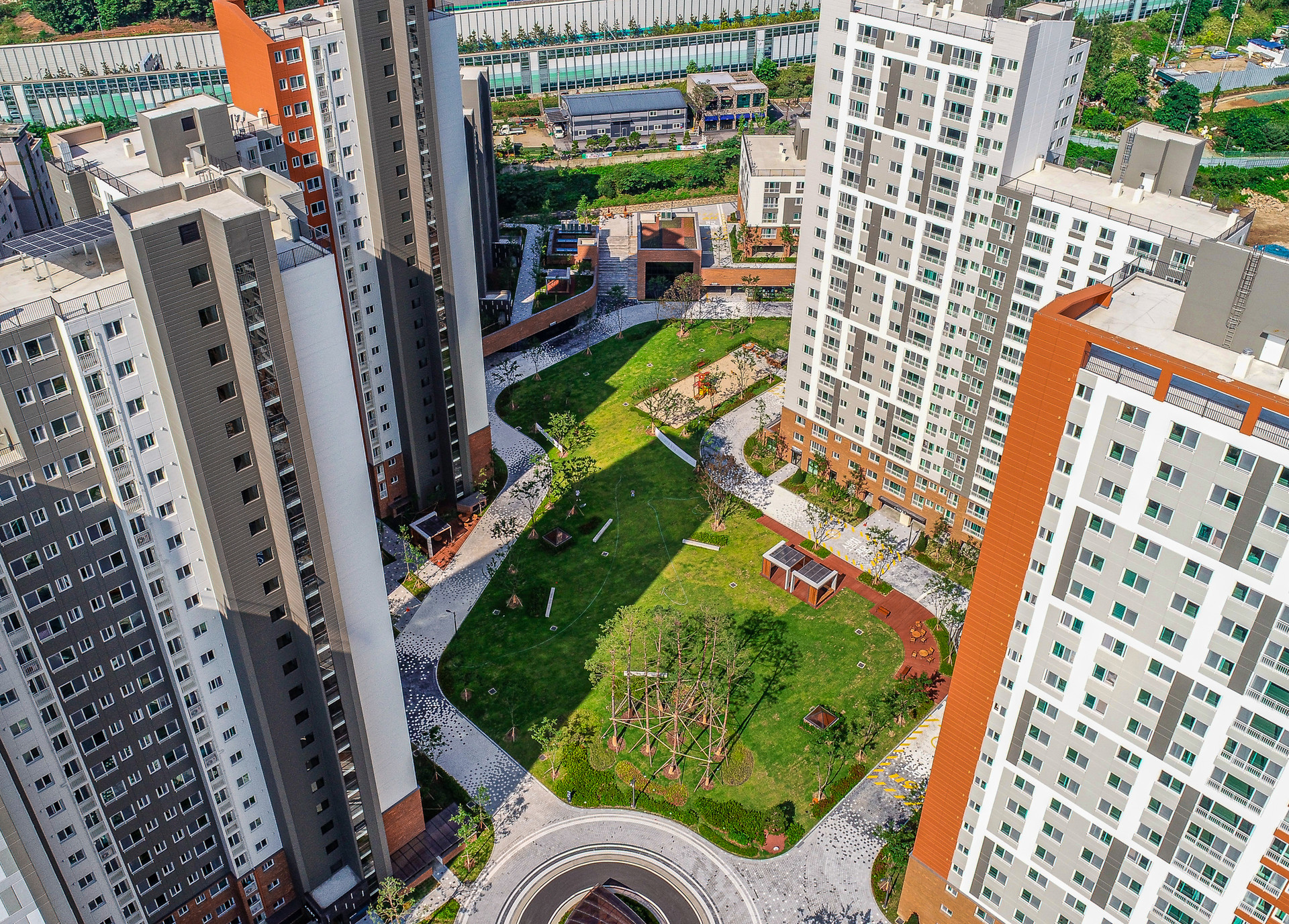 사람, 공간의 연결 아파트형 마을 공동체