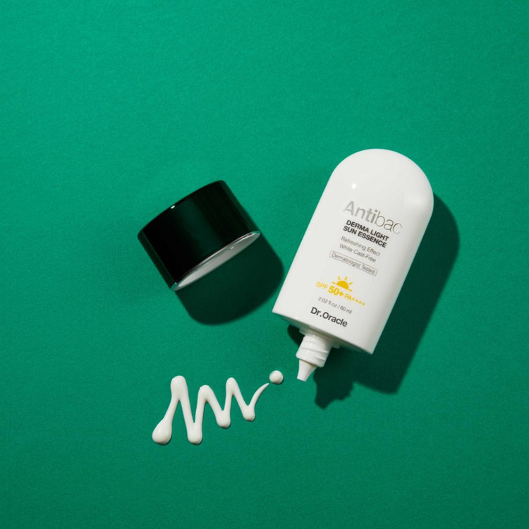 アンティバック　ダーマライトエッセンス　60ml 2本セット Dr.Oracle(ドクターオラクル) / アンティバック ダーマライト