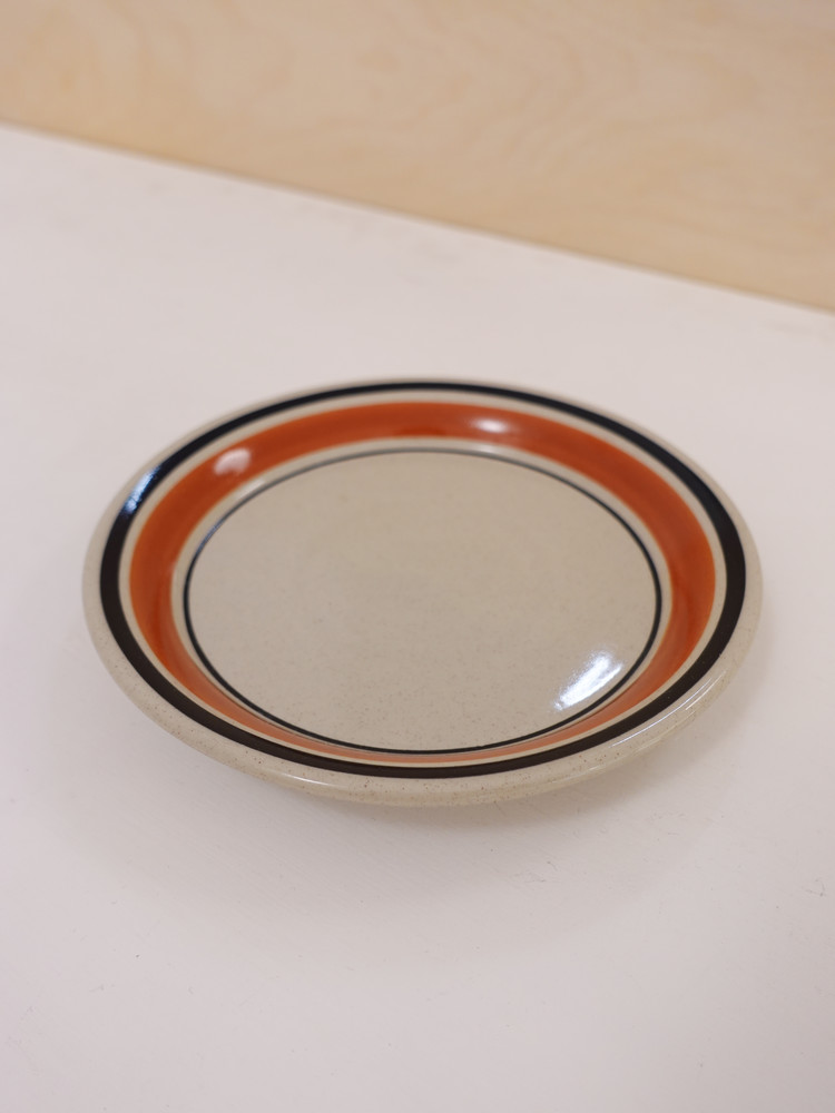 Hoganas Randa Banda Dessert Plate : owncollectionmuseum