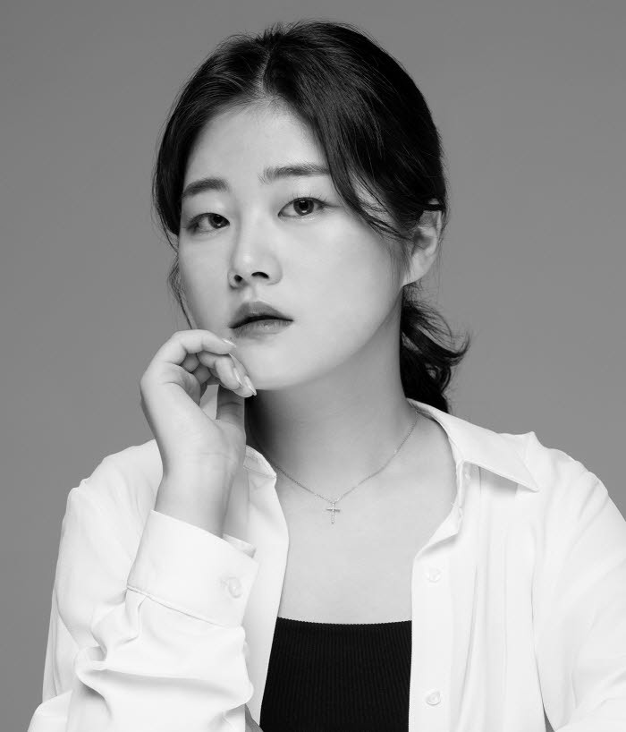 김진솔-시인-시쓰는법-시쓰기-시합평-위올라잇