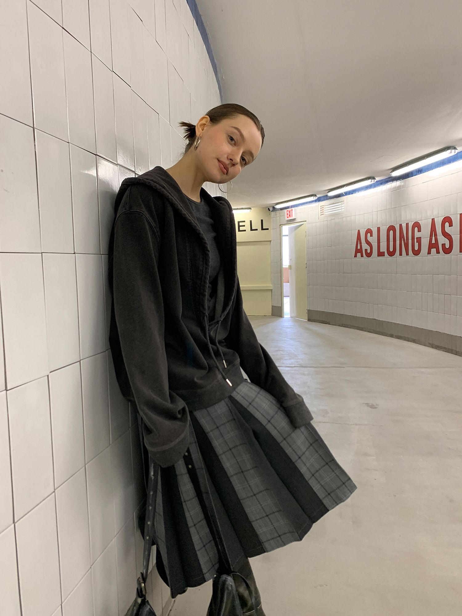 Plaid Pleated Midi Skirt : 소냐도르(soñador)