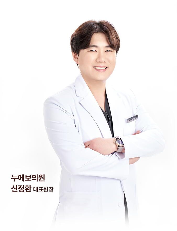 피부의 촉촉함, 탄력을 표현하기 위해 사용된 이미지로 액체가 파도치듯이 흐르고 있는 모습입니다. 액체는 좌측 아래에서 우측 위로 파도치듯 올라가는 모습입니다.