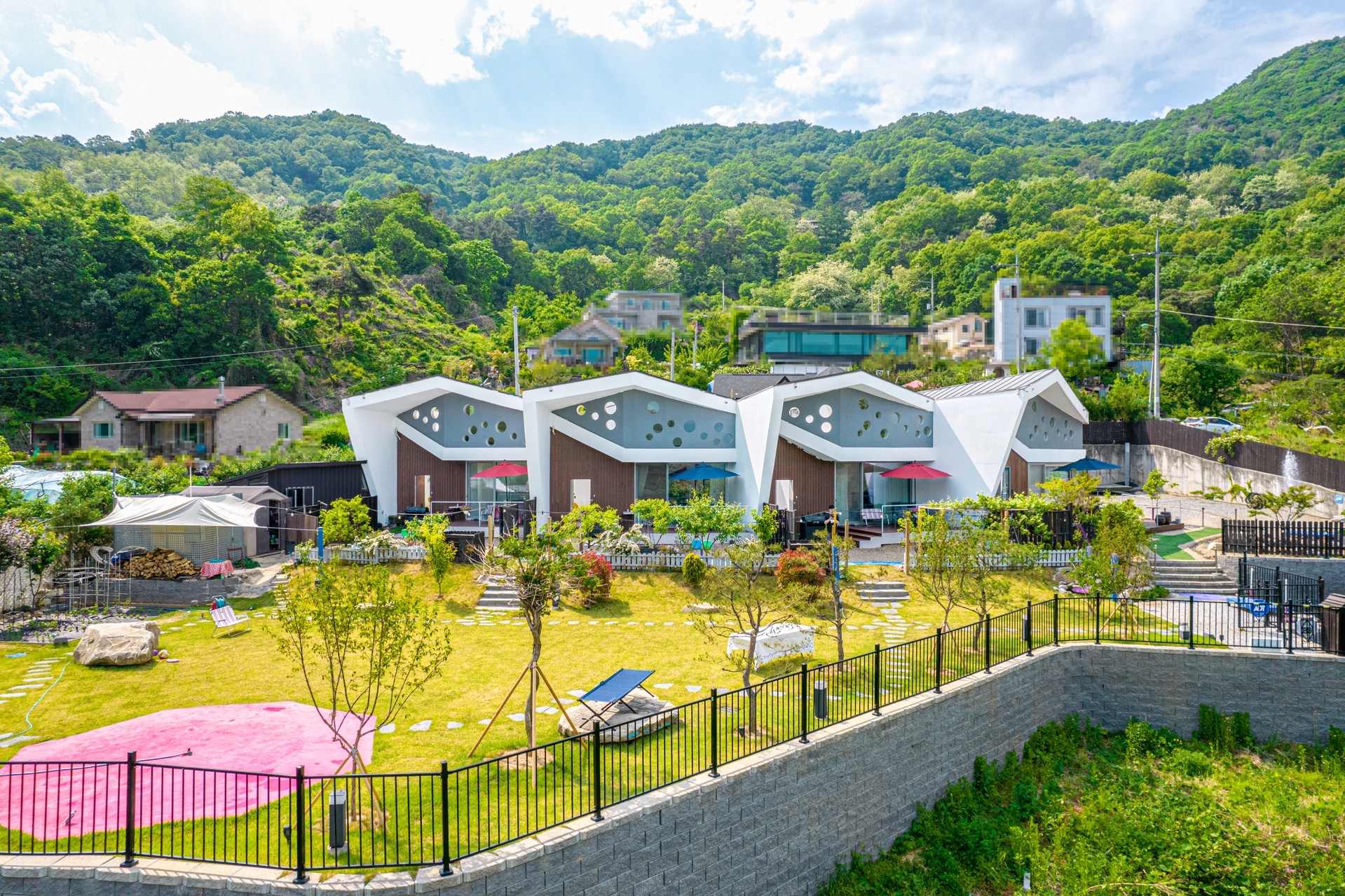 Landscape<br>온전한 삶의 회복을 위한  <br>생명을 담는 집