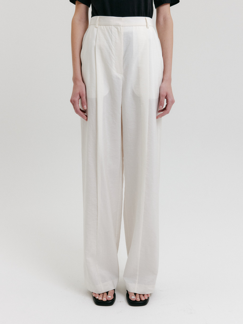 Tuck Pants - Ivory* : EENK SHOP