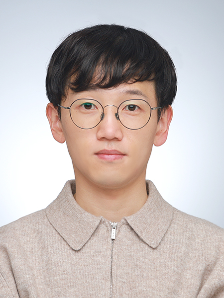 <b>기숙사사감</b><br><font size=4>최동주</font size>
