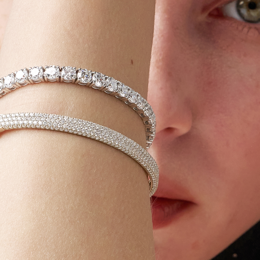<p style="margin-left:10px;"></p><h5 style="margin-left:10px">Bracelets</h5>