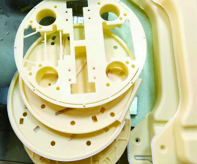 워킹목업 로보틱스 서빙로봇