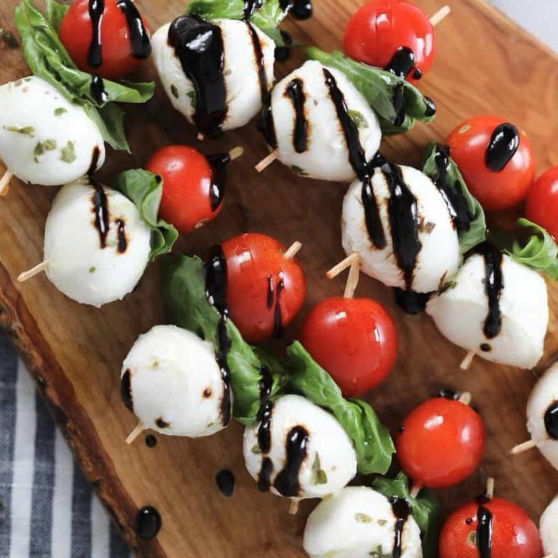 <p style="font-size:11px;">카프레제 꼬치</p>