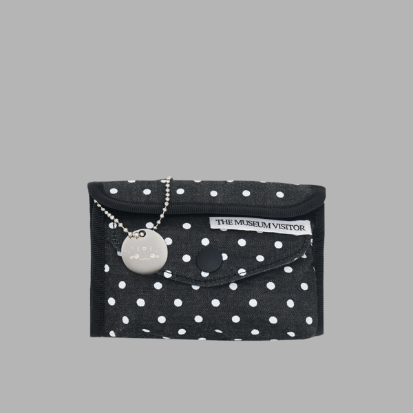 韓国商品/MUSEUMVISITOR STICKER PRINTED VELCRO WALLET STICKER PRINTED VELCRO WALLET (BLACK) : THE MUSEUM VISITOR