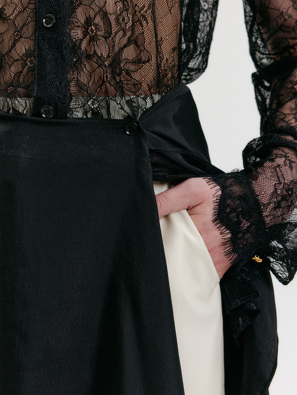 【EEUN】Arc Unbalanced Wrap Skirt Unbalanced Wrap Skirt - Black : EENK SHOP