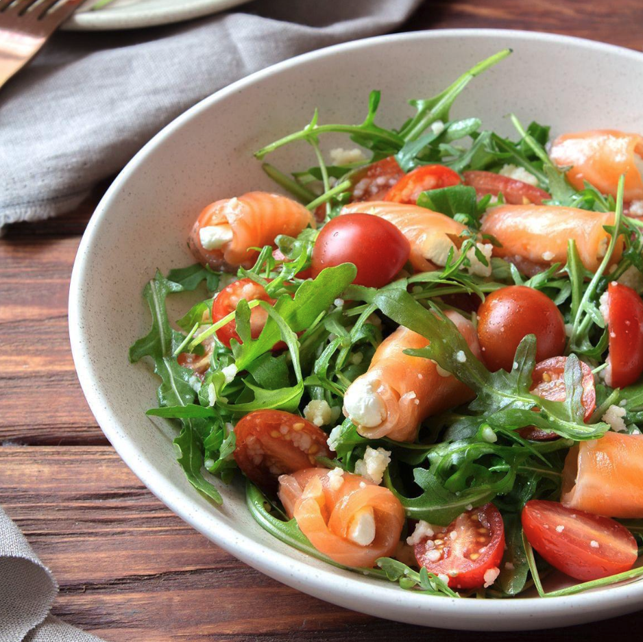 <p style="font-size:11px;">훈제 연어 샐러드</p>