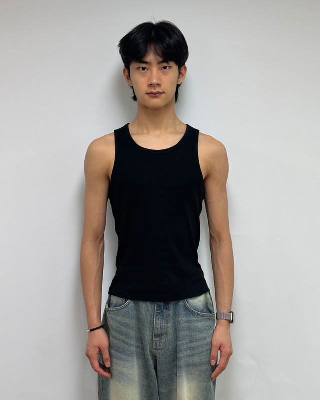 YOUNGWOO KIM