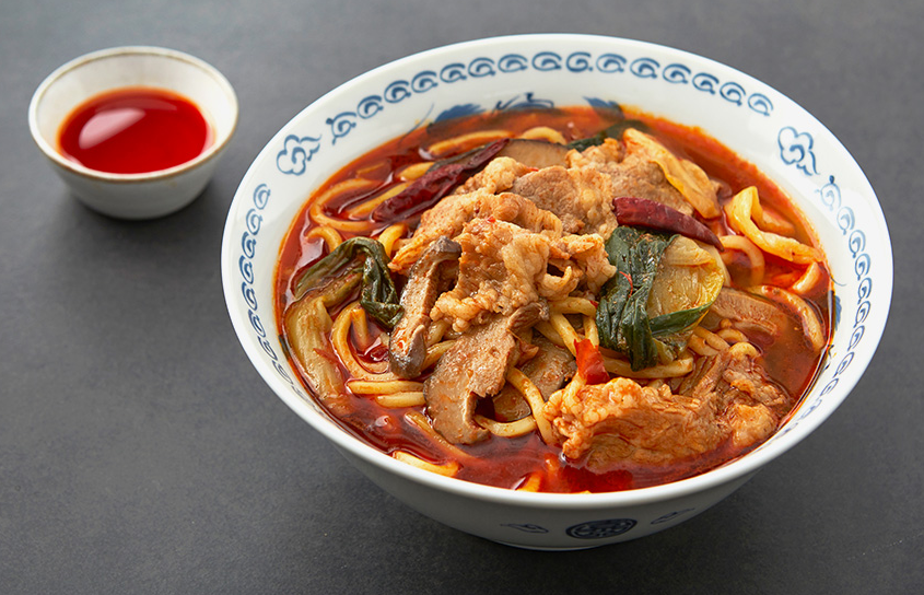 <p style = "margin-top : 20px; color: #000; text-align: center; font-family: Pretendard; font-size: 24px; font-style: normal; font-weight: 500; line-height: 180%; /* 43.2px */ letter-spacing: -1.2px;">해물 어묵탕</p>