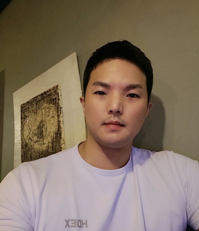 2024년 12월, 첫 창업에 도전한 이후 시행착오 속에서 꾸준히 배우고 있는 '데이터방앗간' 정경진님입니다. 현재 클릭, 뷰 등 사용자 행동을 노코드로 추적하는 No-code User Analytics 서비스인 얼라이닉스 솔루션을 만들고 있습니다. 편하게 다가가셔서 함께 대화를 나눠보세요!