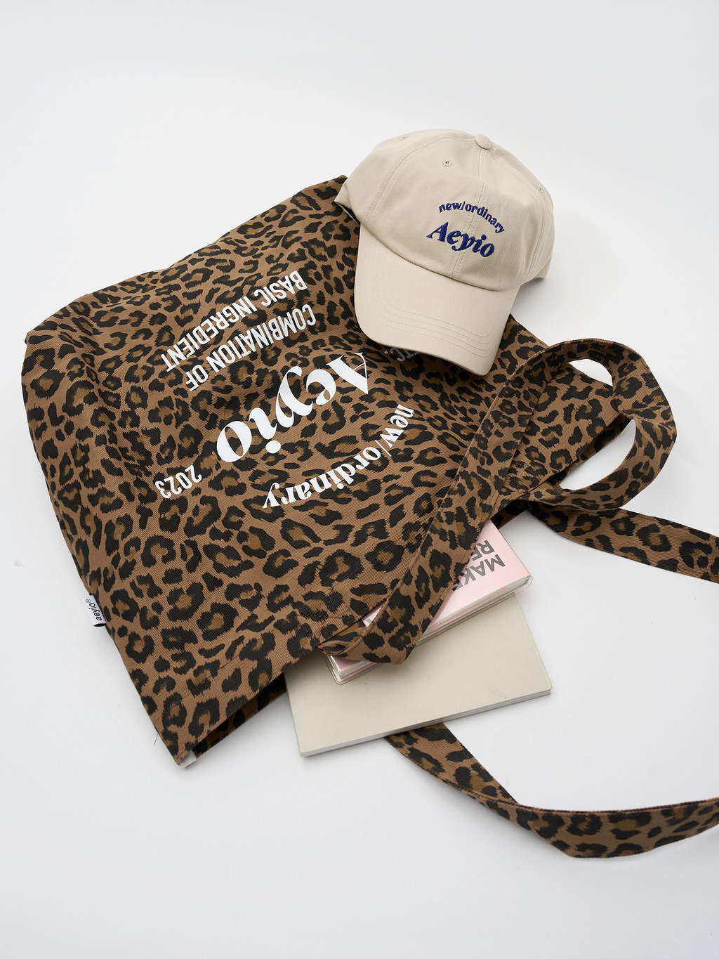 【即発】おまけ付！韓国限定 aeae ドローストリングバッグ 2차 재입고)COTTON SHOULDER BAG LEOPARD_2 COLORS_ASH3001