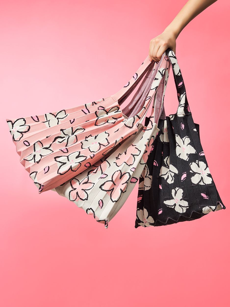 【PLEATS MAMA】[Cherry Blossom Edition] Shoulder bag 3 COLOR CHERRY BLOSSOM EDITION] Shoulder Bag Black(free reusable