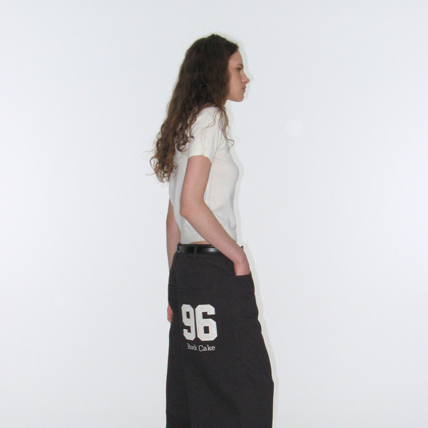 10/21 예약배송] 96 Applique Pants - Black : 락케이크 Rock Cake