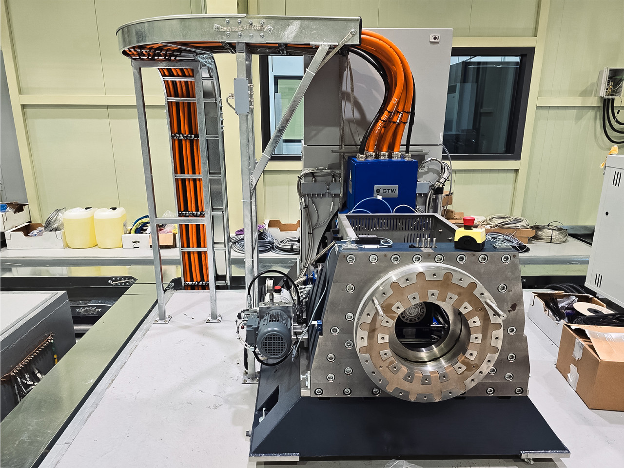 <b>AVL 400KW E-Motor Installation </b>