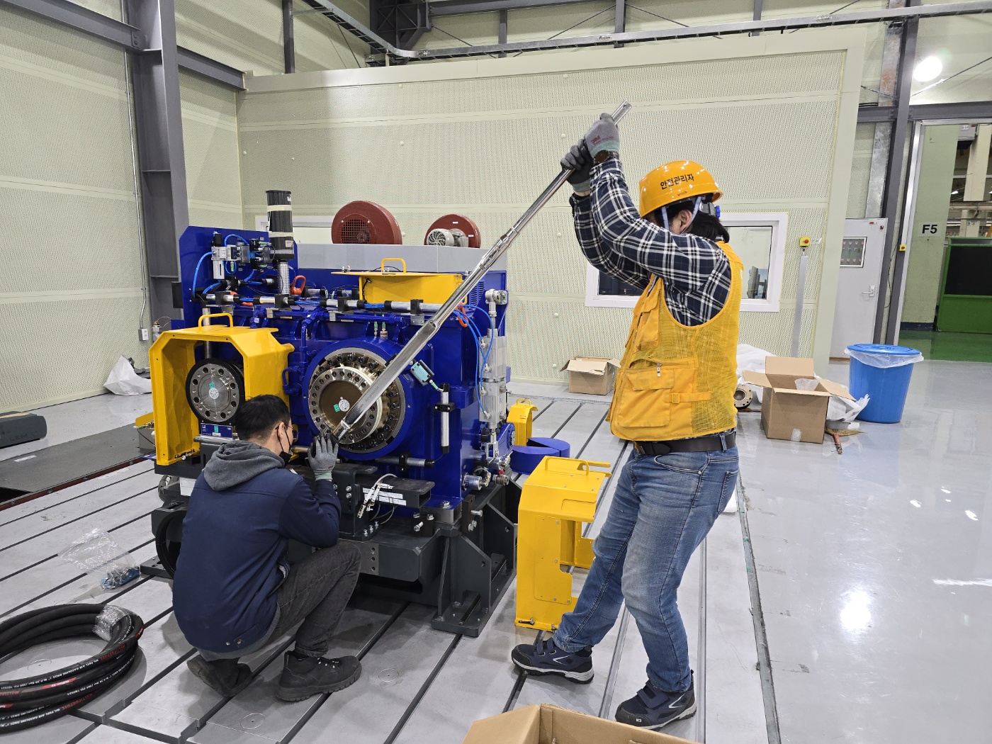 <b>AVL 400KW E-Motor Installation </b>