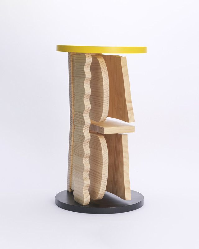 <p style="text-align:center; font-size:14px; margin-top:24px;">E+E Side table<br><span style="color:#666;">₩ 1,490,000</span></p>