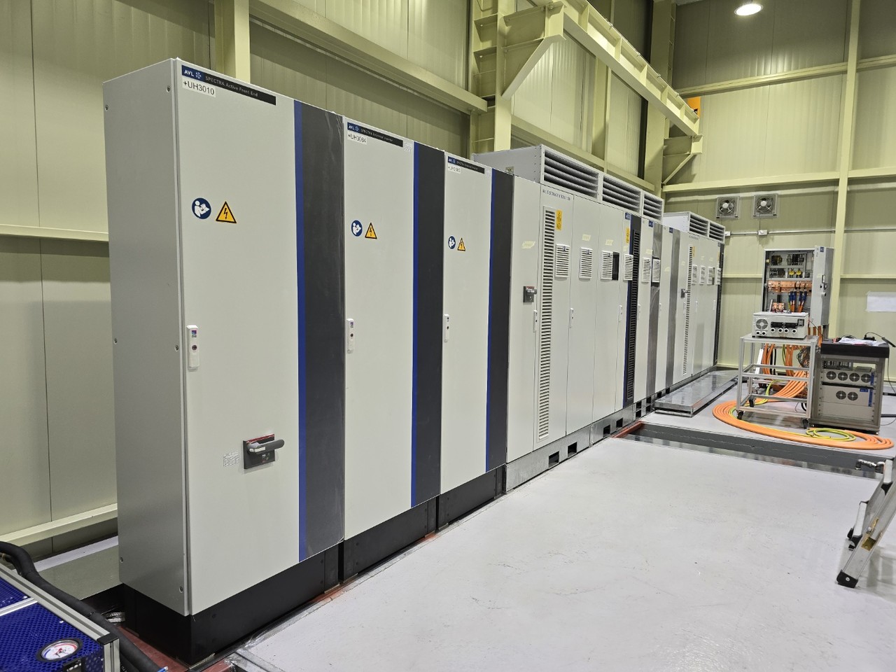 <b>AVL Powertrain Dynamo Installation</b>