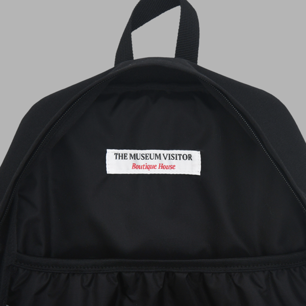 【THE MUSEUM VISITOR】 FLOWER BROOCH BACKPACK /追跡付 FLOWER BROOCH BACKPACK : THE MUSEUM VISITOR