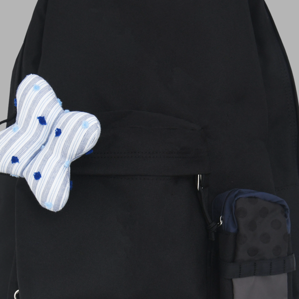 バックパック・リュック THE MUSEUM VISITOR FLOWER BROOCH BACKPACK 5FT1938 FLOWER BROOCH BACKPACK : THE MUSEUM VISITOR
