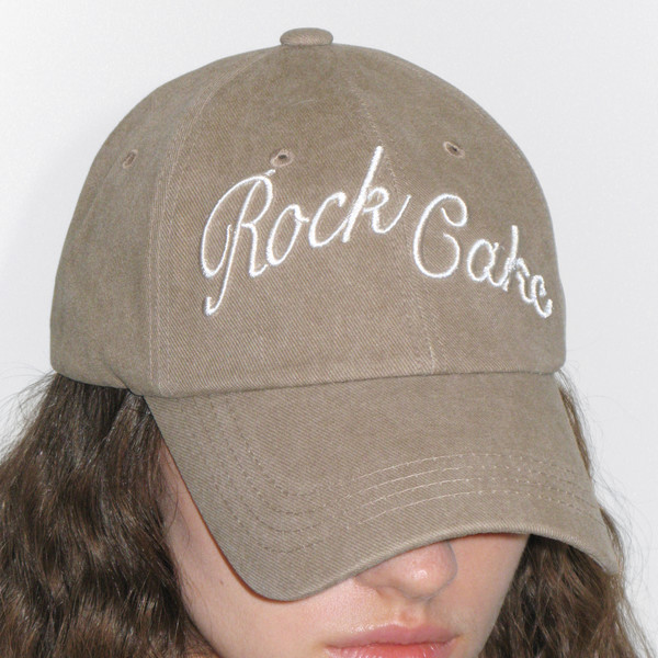 韓国商品/ ROCKCAKE Script Pigment Ball Cap Script Pigment Ball Cap - Beige : 락케이크 Rock Cake
