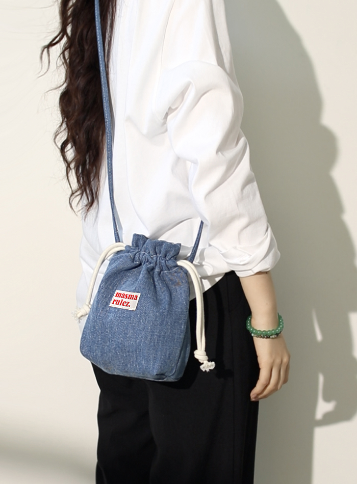 String cross bag 데님 : Masmarulez [마스마룰즈]