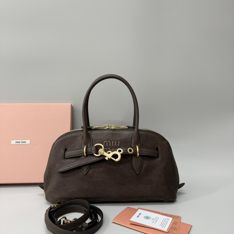 미우미우 아방뛰르 나파 레더백