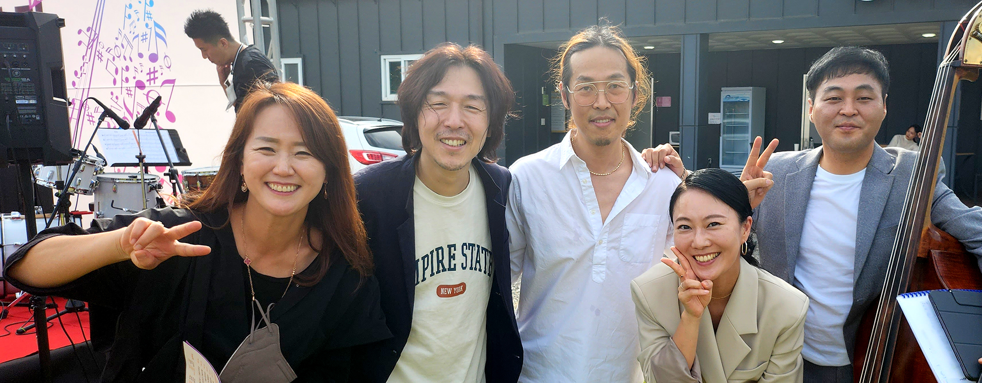 CI (Cooperate Identity)