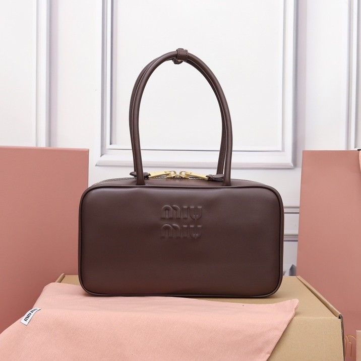 미우미우 보 가죽 탑 핸들 백  5BB172 (송아지 가죽)