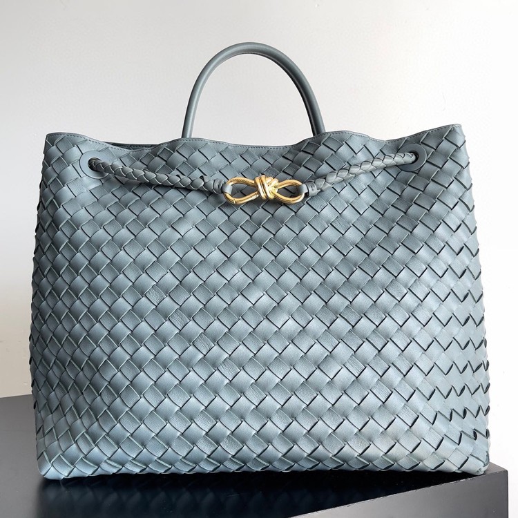 보테가 베네타 라지 안디아모 42